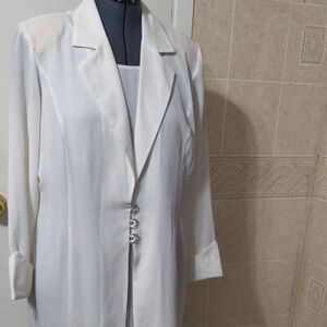 Chic White Women's Blazer